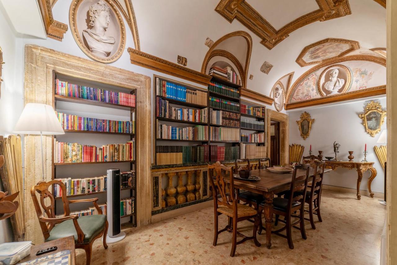 Pantheon Apartment - L'Angolo Nascosto Dei Quadri 로마 외부 사진